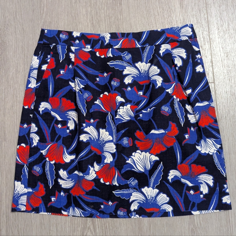 J.Crew Floral Print Women's Skirt - Red, White, and Blue Size 4 NWOT!